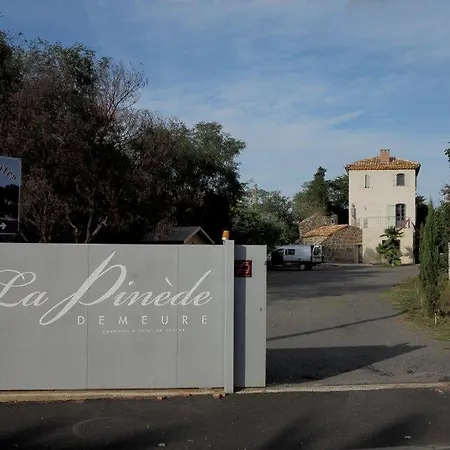 度假居 Demeure La Pinede *